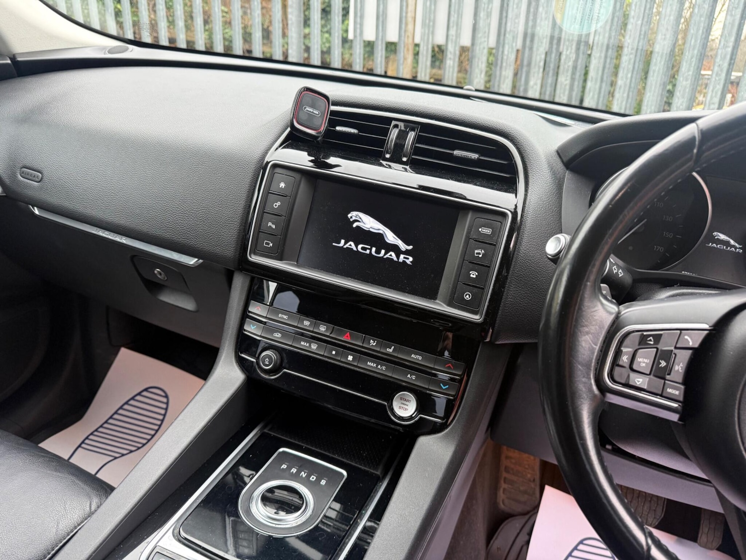 Used Jaguar F-Pace 2016 for sale - 78171201: Photo 23