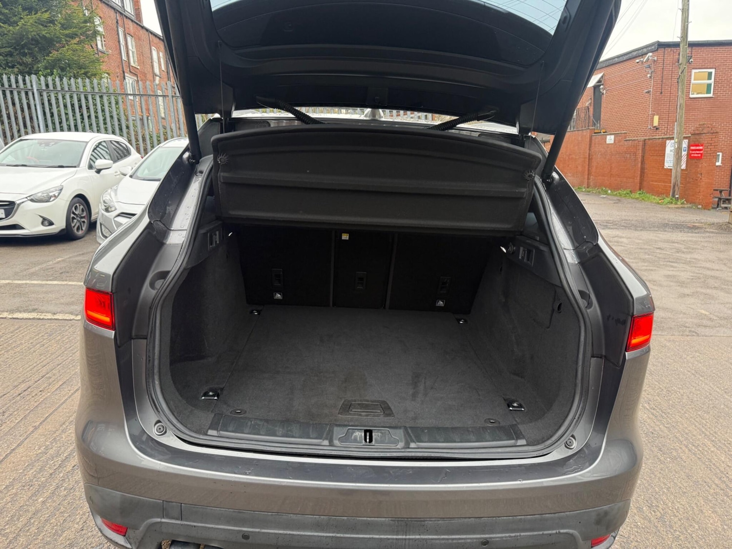 Used Jaguar F-Pace 2016 for sale - 78171201: Photo 40