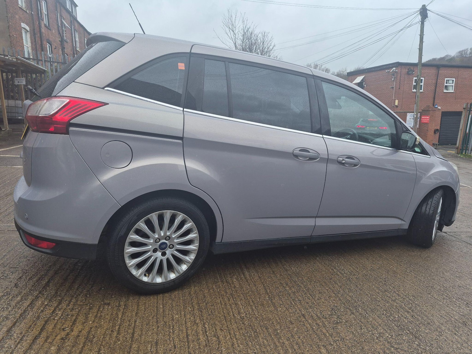 Used Ford Grand C-Max 2013 for sale - 78156770: Photo 12