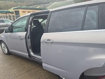 Used Ford Grand C-Max 2013 for sale - 78156770: Photo