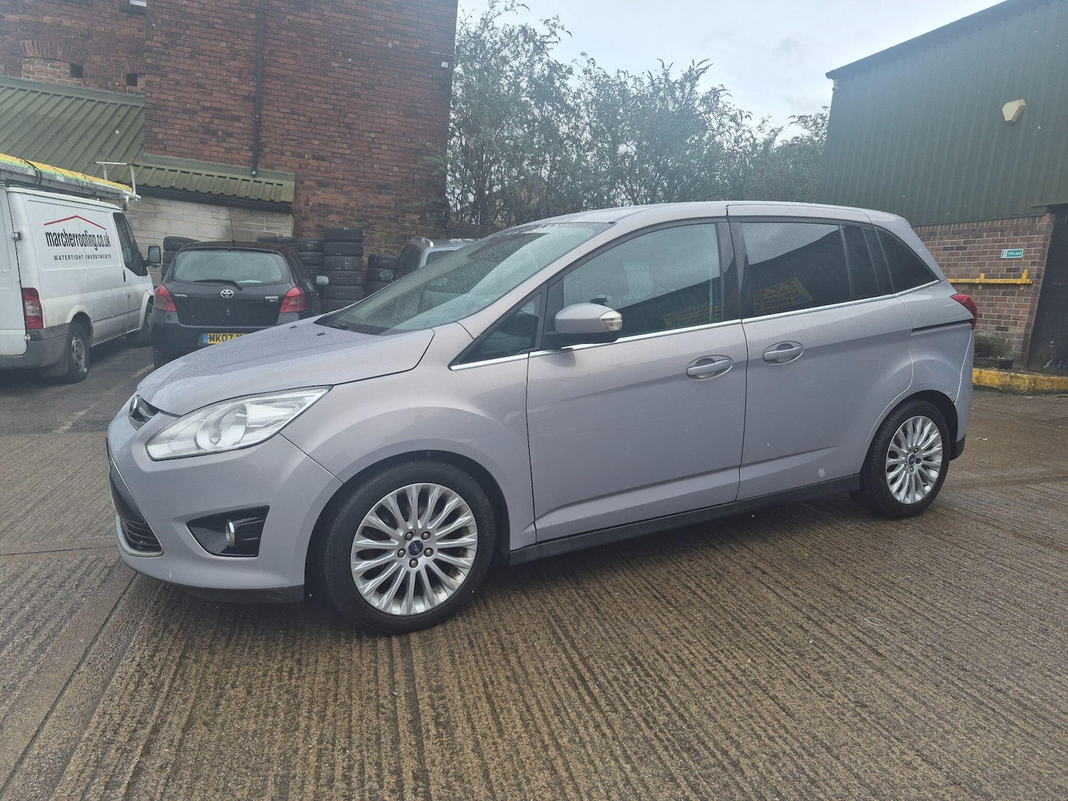 Used Ford Grand C-Max 2013 for sale - 78156770: Photo 5