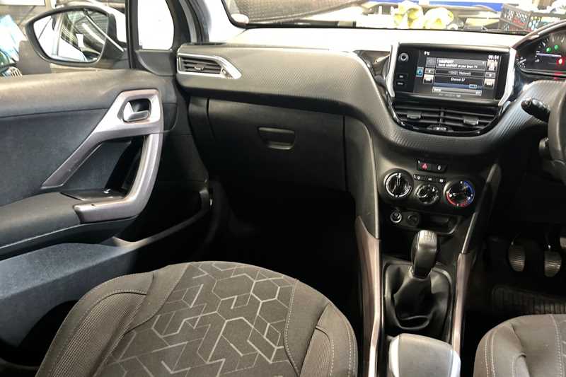 Used Peugeot 2008 for sale - 77349650: Photo 14