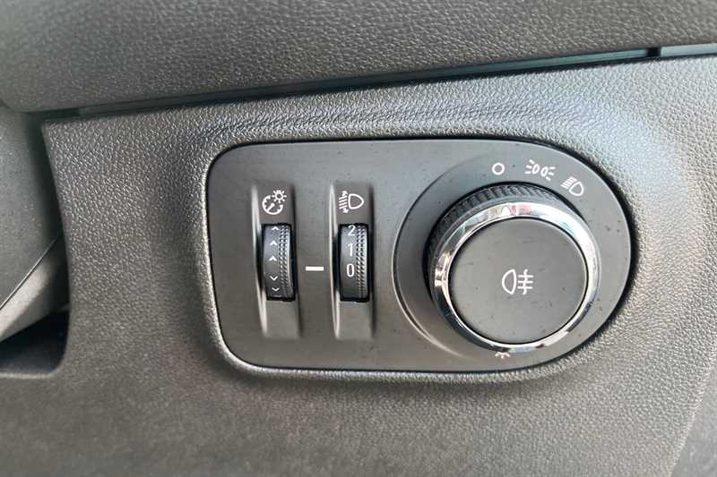 Used Vauxhall ADAM 2014 for sale - 78175193: Photo 36