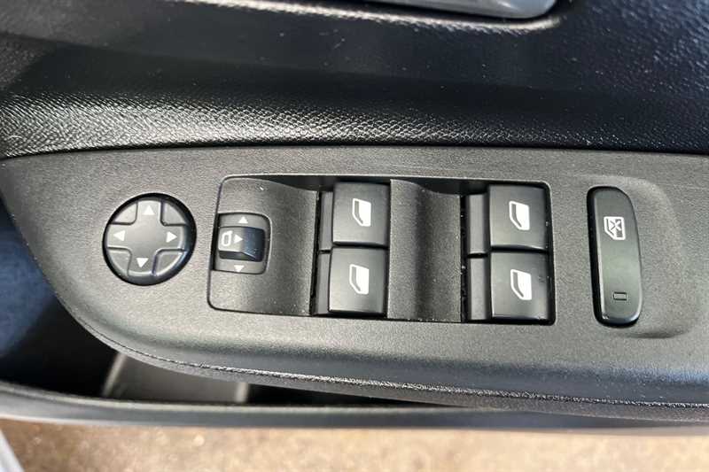 Used Vauxhall Corsa 2024 for sale - 77930341: Photo 16