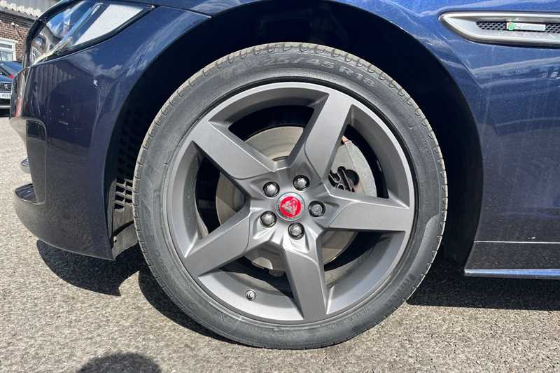 Used Jaguar XE 2016 for sale - 78050704: Photo 9