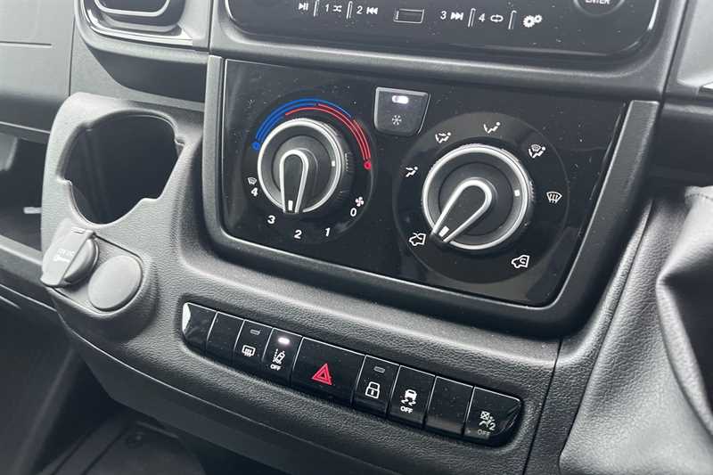 Used Vauxhall Movano 2025 for sale - 77863673: Photo 15