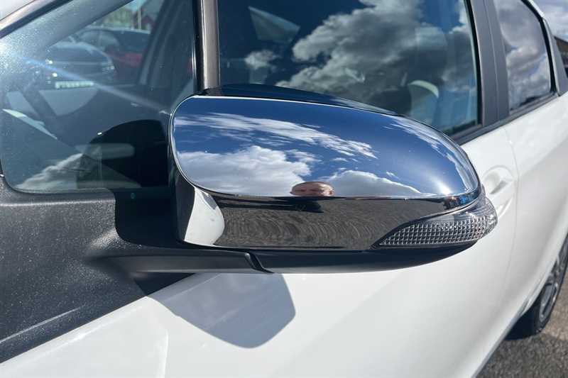 Used Toyota Yaris 2014 for sale - 78120573: Photo 35