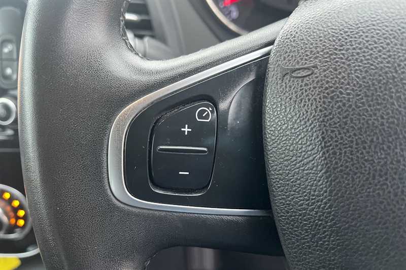 Used Renault Captur 2018 for sale - 77474155: Photo 21