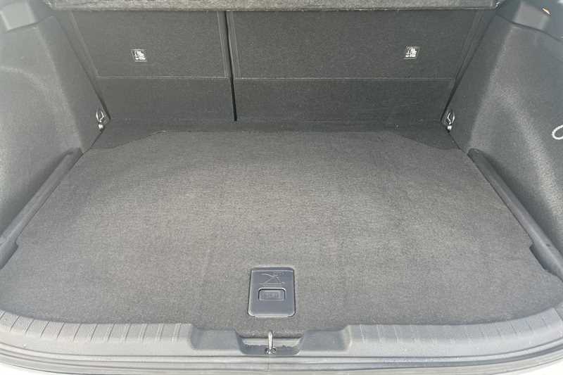 Used Toyota Corolla 2020 for sale - 76733048: Photo 25