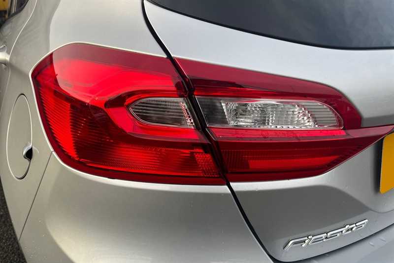 Used Ford Fiesta 2019 for sale - 76956513: Photo 31