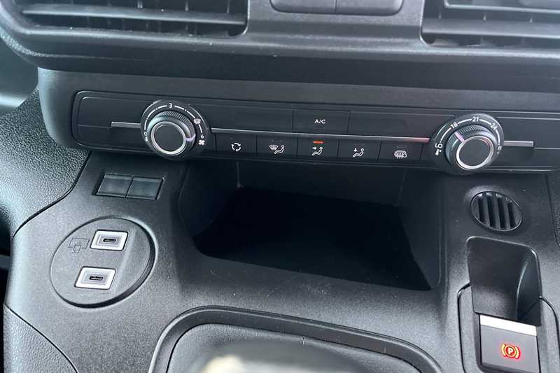 Used Vauxhall Combo for sale - 76930037: Photo 15