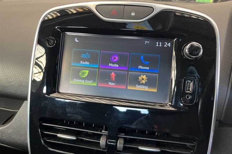 Used Renault Clio for sale - 77348741: Photo 19