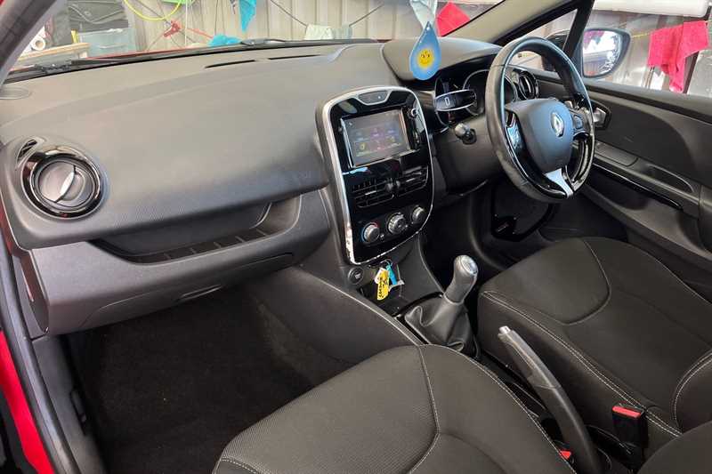 Used Renault Clio for sale - 77348741: Photo 39