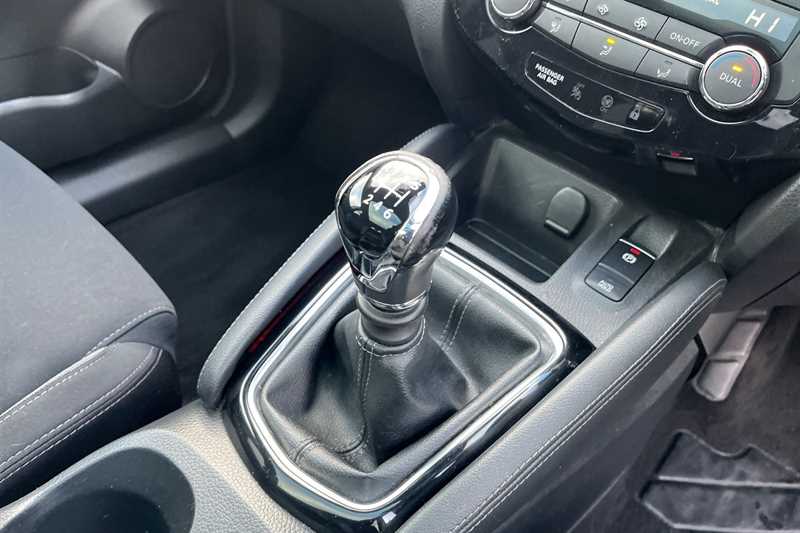 Used Nissan Qashqai 2018 for sale - 76956802: Photo 37