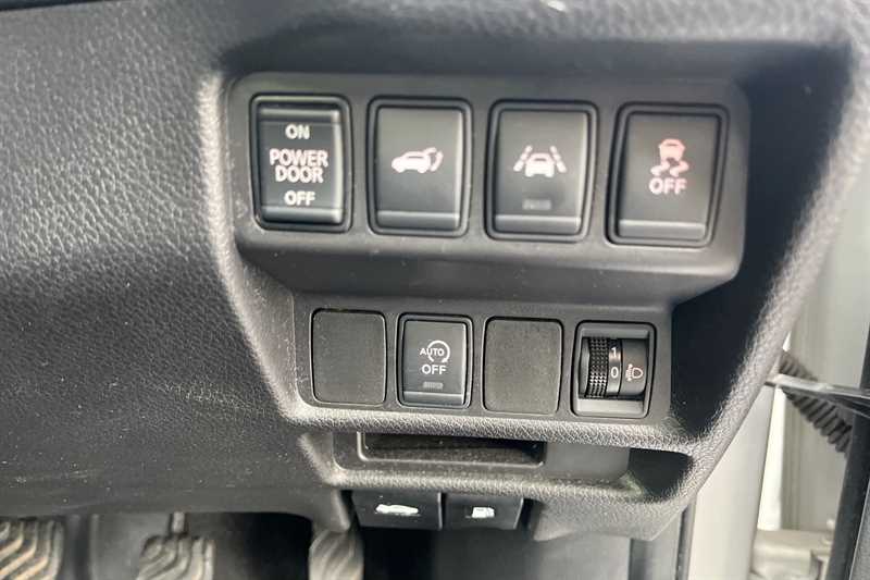 Used Nissan X-Trail 2018 for sale - 76529875: Photo 36