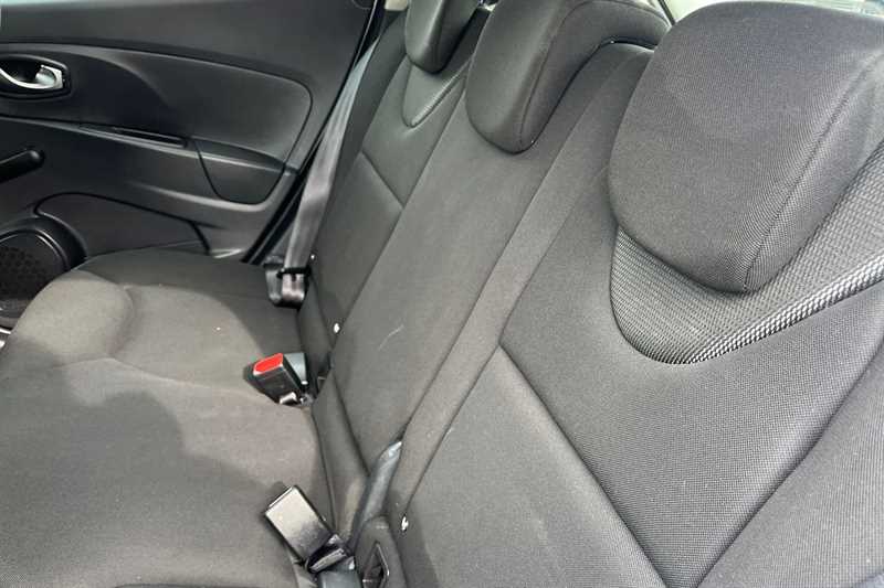 Used Renault Clio 2015 for sale - 77900315: Photo 24