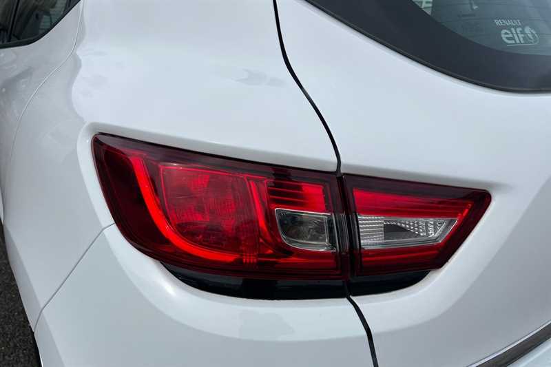 Used Renault Clio 2015 for sale - 77900315: Photo 31