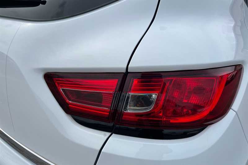 Used Renault Clio 2015 for sale - 77900315: Photo 32