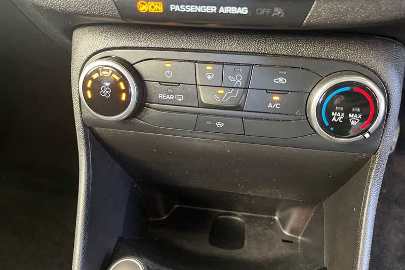 Used Ford Fiesta 2018 for sale - 76648390: Photo 15