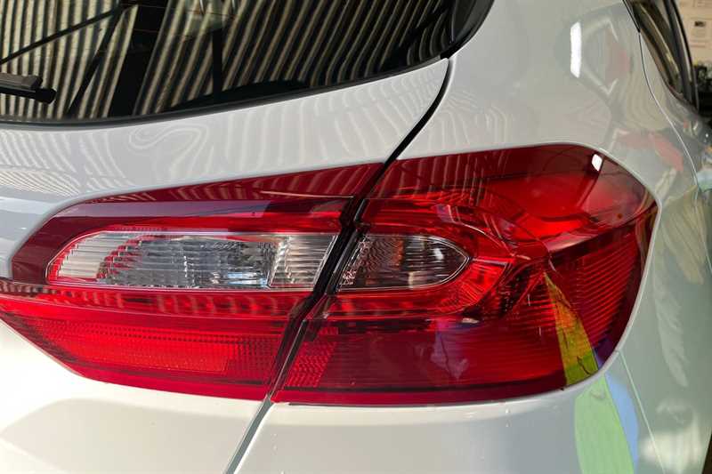 Used Ford Fiesta 2018 for sale - 76648390: Photo 32