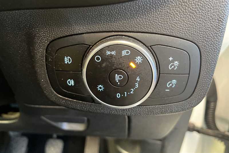 Used Ford Fiesta 2018 for sale - 76648390: Photo 36