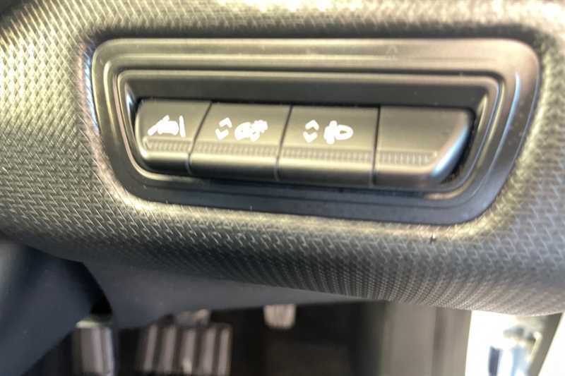 Used Renault Clio 2022 for sale - 77788379: Photo 36