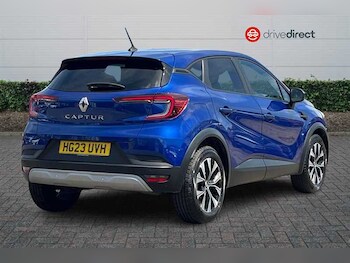 Used Renault Captur 2023 for sale - 79403135: Photo