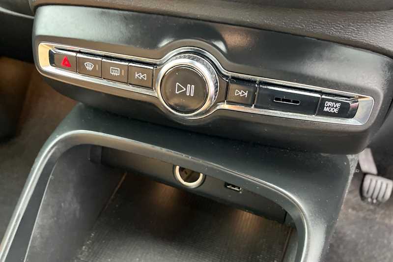 Used Volvo XC40 2021 for sale - 77349612: Photo 15