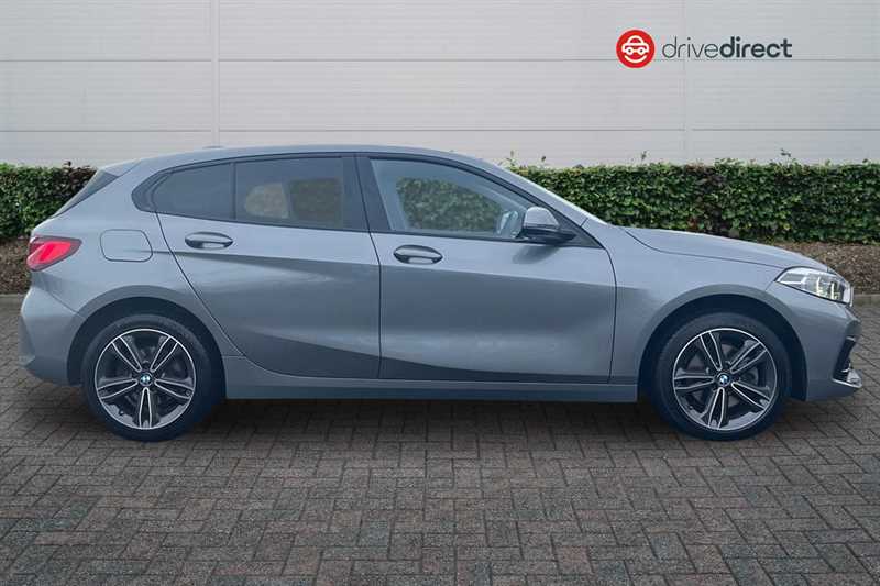 Used BMW 1 Series 2024 for sale - 76944880: Photo 2