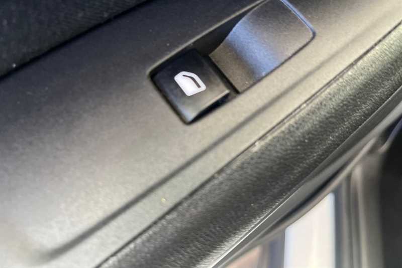 Used Vauxhall Crossland 2022 for sale - 76516161: Photo 40