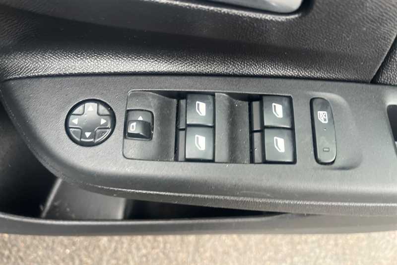 Used Vauxhall Corsa 2023 for sale - 78120214: Photo 16