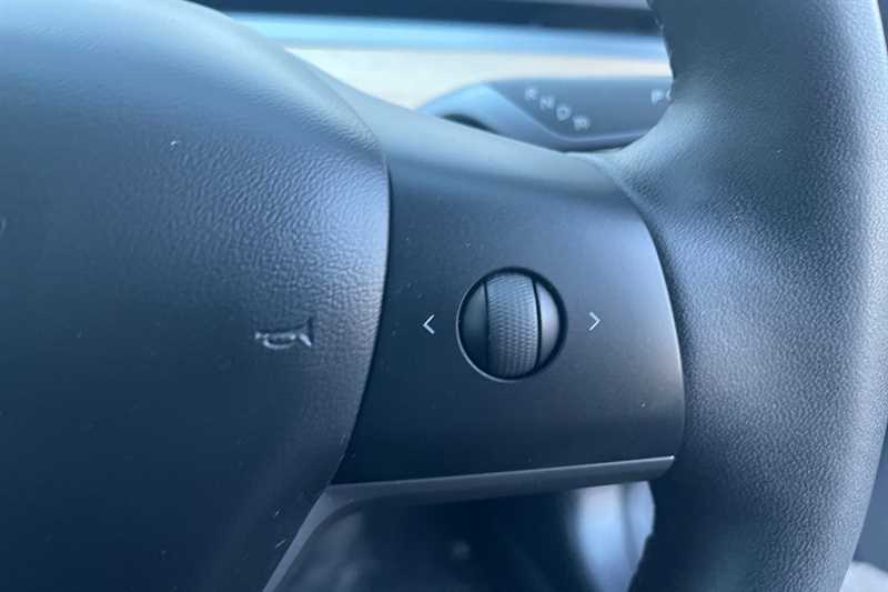 Used Tesla Model 3 2019 for sale - 77323254: Photo 22