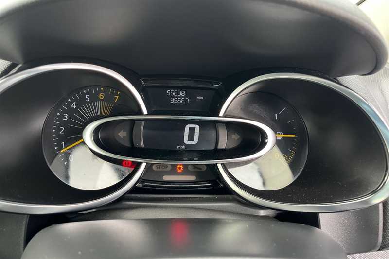 Used Renault Clio 2015 for sale - 77944929: Photo 20