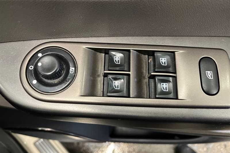 Used Renault Captur 2016 for sale - 76563984: Photo 16