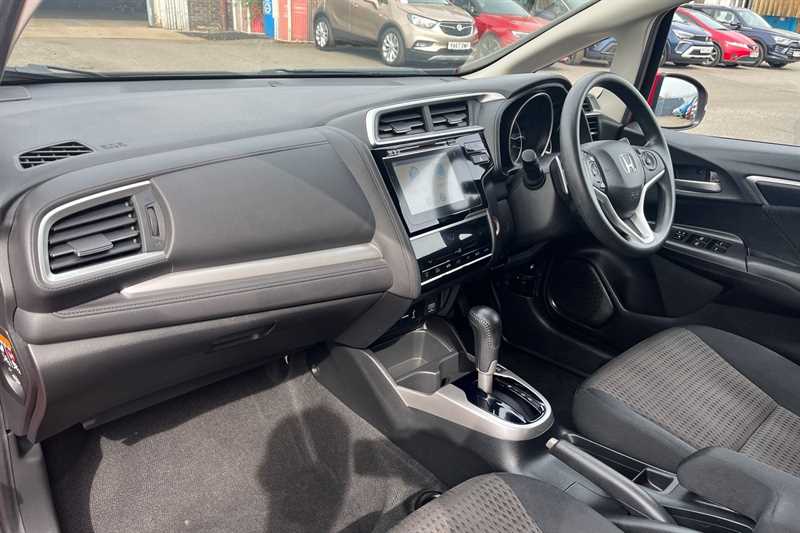 Used Honda Jazz 2019 for sale - 78216825: Photo 40