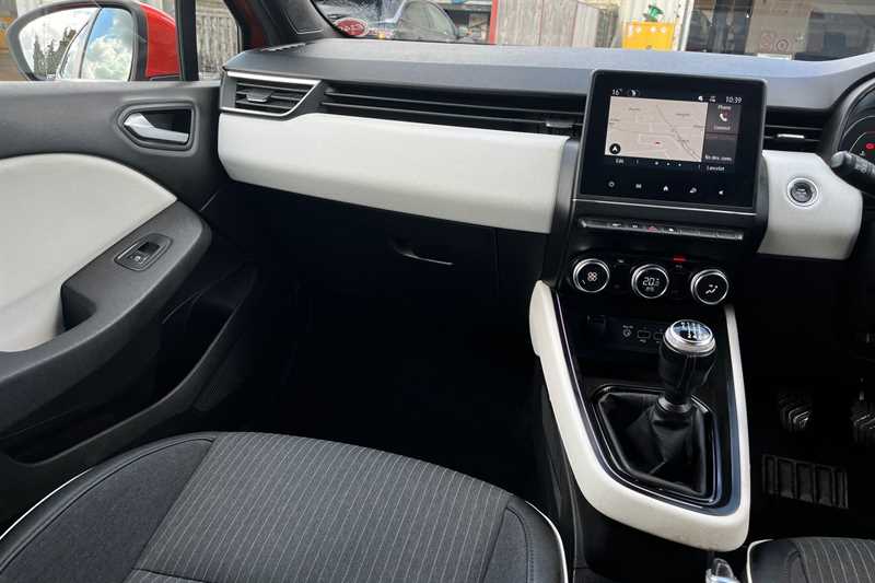 Used Renault Clio 2022 for sale - 76503240: Photo 14