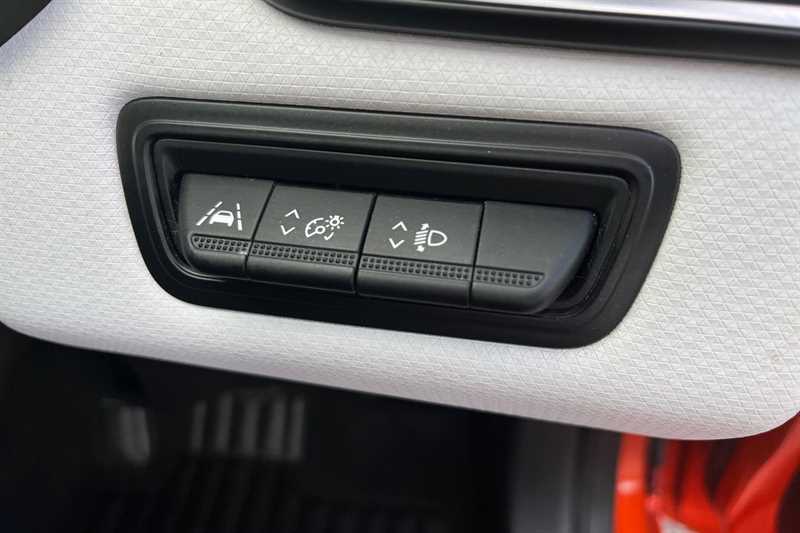 Used Renault Clio 2022 for sale - 76463518: Photo 36