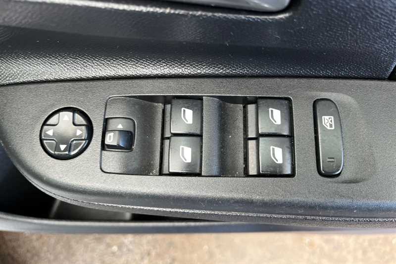 Used Vauxhall Corsa 2023 for sale - 77914772: Photo 16