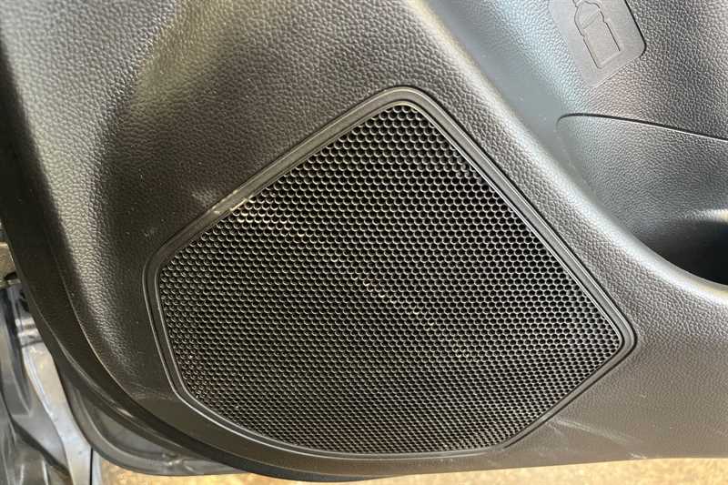 Used Suzuki Swift 2019 for sale - 76463626: Photo 27