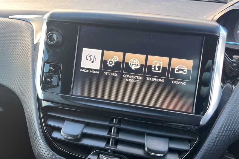 Used Peugeot 2008 for sale - 76705877: Photo 18