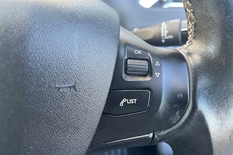 Used Peugeot 2008 for sale - 76705877: Photo 22