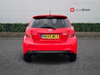 Used Toyota Yaris 2015 for sale - 77485837: Photo