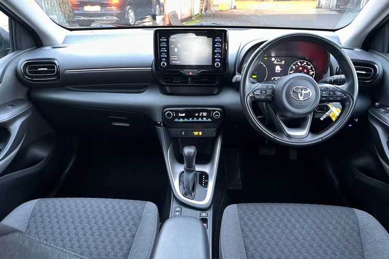 Used Toyota Yaris 2020 for sale - 77323041: Photo 13