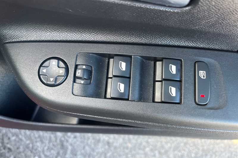 Used Vauxhall Corsa 2023 for sale - 78137896: Photo 16