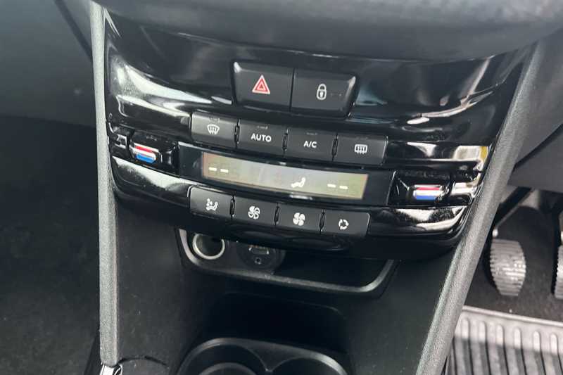 Used Peugeot 2008 2016 for sale - 76733554: Photo 15