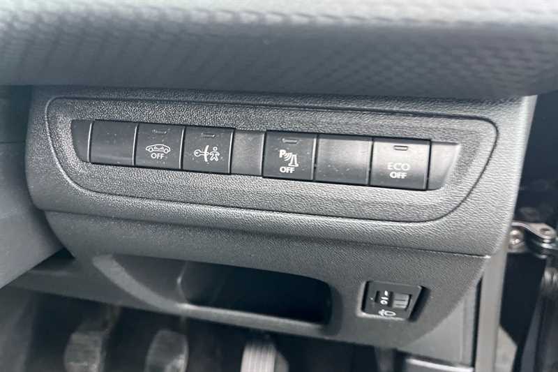 Used Peugeot 2008 2016 for sale - 76733554: Photo 36