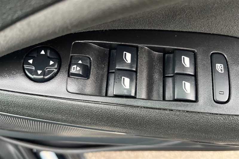 Used Vauxhall Crossland for sale - 77863424: Photo 16