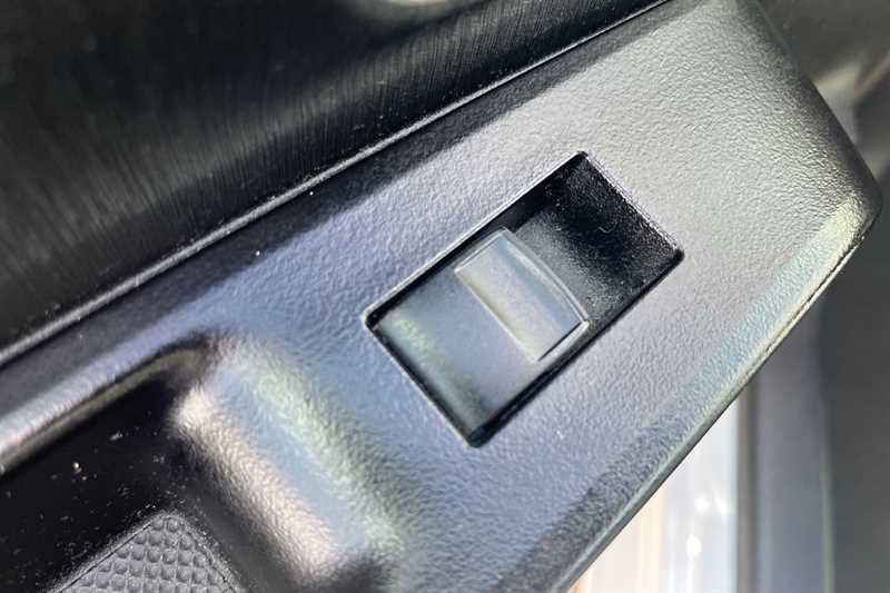 Used Toyota Yaris 2014 for sale - 78143047: Photo 39