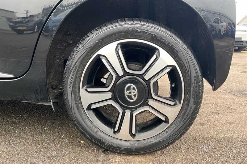 Used Toyota AYGO 2014 for sale - 76956869: Photo 10