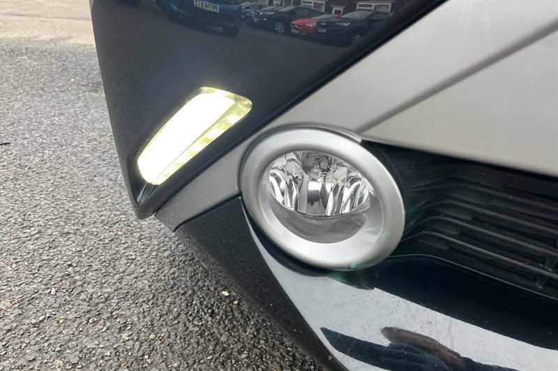 Used Toyota AYGO 2014 for sale - 76956869: Photo 40